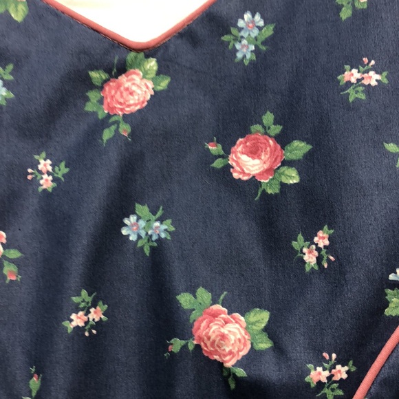 Handmade Dirndl Dress Floral Navy White eyeleted Lace Details apron Women's S M - Picture 10 of 11